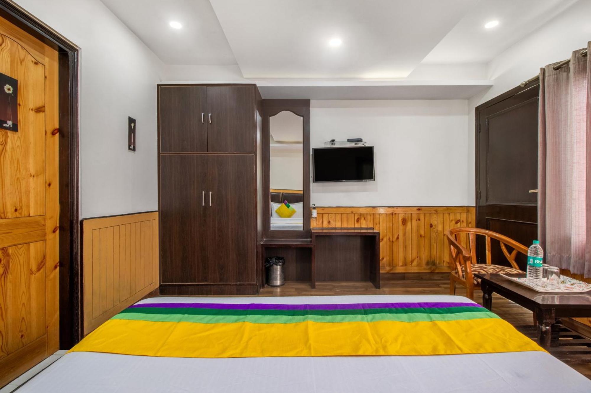 Itsy Hotels Avantika With Forest View Shimla Exteriör bild